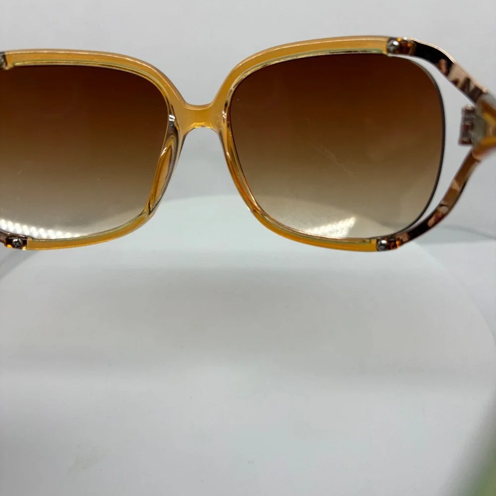 Franco Sarto Oversized Sunglasses Brown Gradient Lenses Stylish‎ Fashion